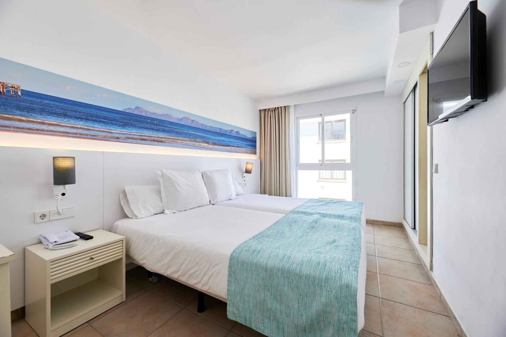 Aluasun Continental Park Hotel & Apartments Playa de Muro (Mallorca) Quarto foto